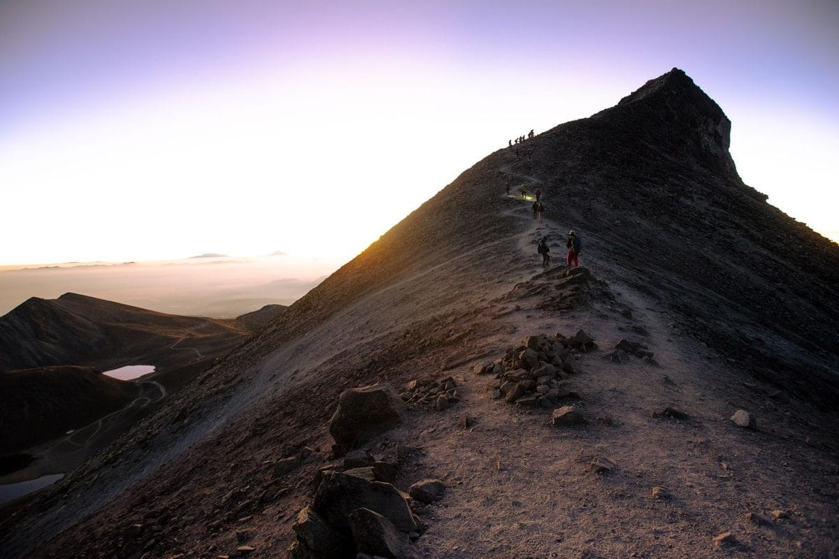 The Trail Before the Timesheet: How Pre-Dawn Hiking Became East Asia's Real Office Hours